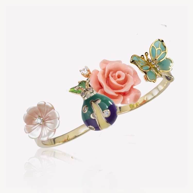 Adjustable double ring with pink rose and butterlfy Adjustable double ring with pink rose and butterlfy