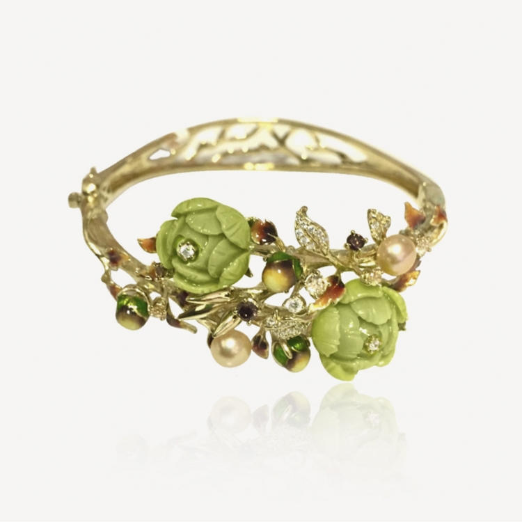 Bracelet with green peonies
