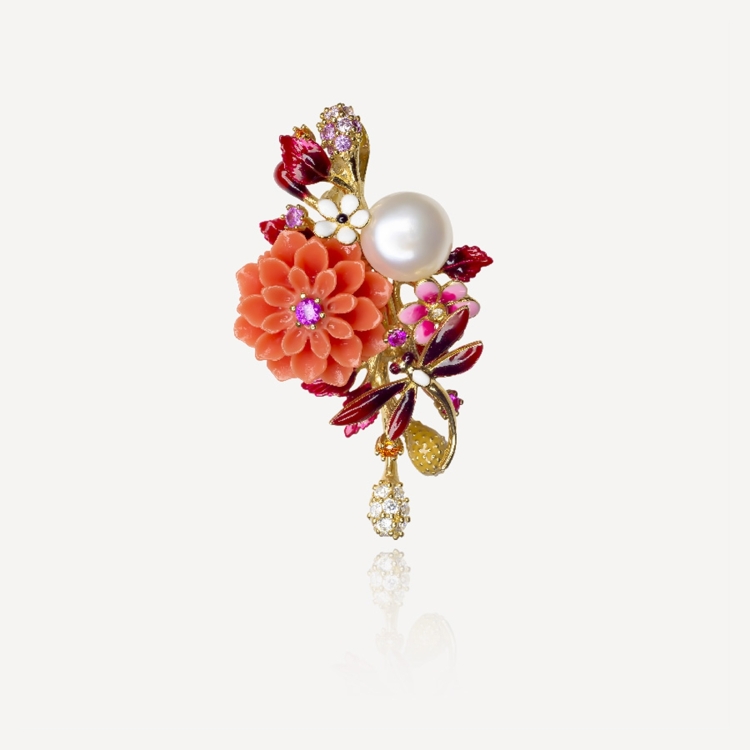 Brooch-pendant with coral dahlia Brooch-pendant with coral dahlia