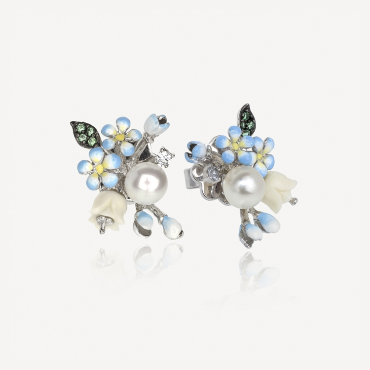 Small earrings with froget-me-nots
