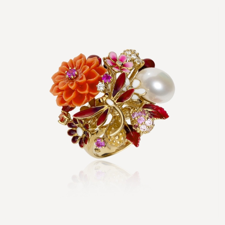 Ring with coral dahlia Ring with coral dahlia