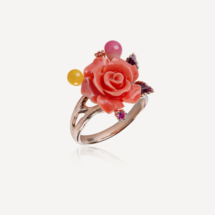 Ring with coral rose
