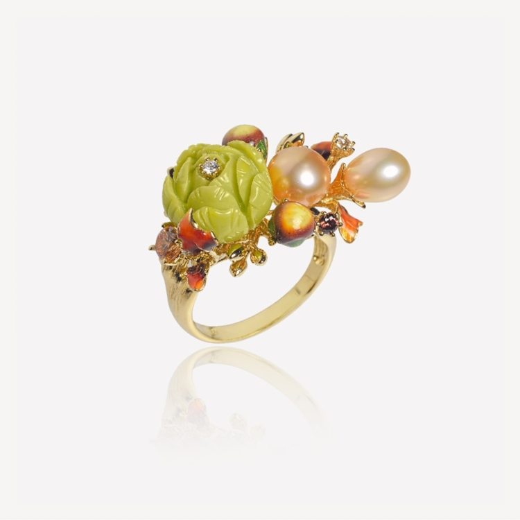 Ring with green peony Ring with green peony