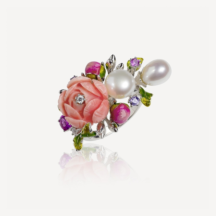 Ring with pink peony