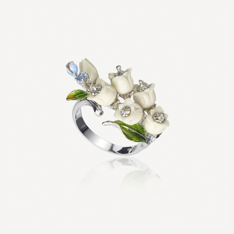 Adjustable ring with forget-me-nots Adjustable ring with forget-me-nots