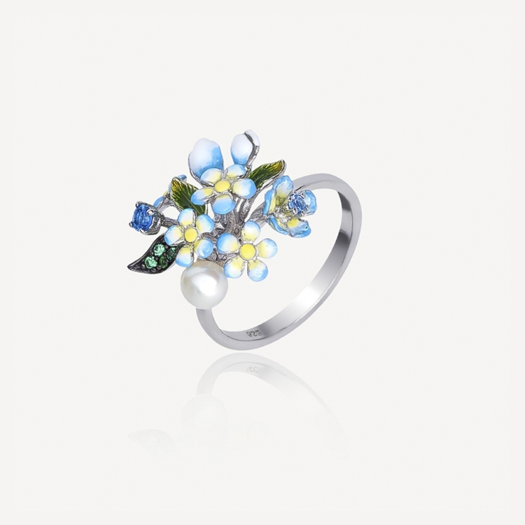 Small ring with forget-me-nots Small ring with forget-me-nots