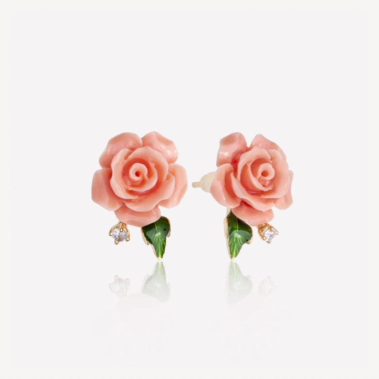Earrings with pink roses